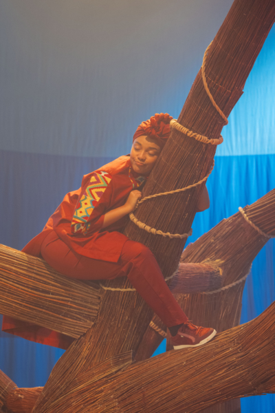 Anansi the Spider Unicorn prodction Helen Murray 39