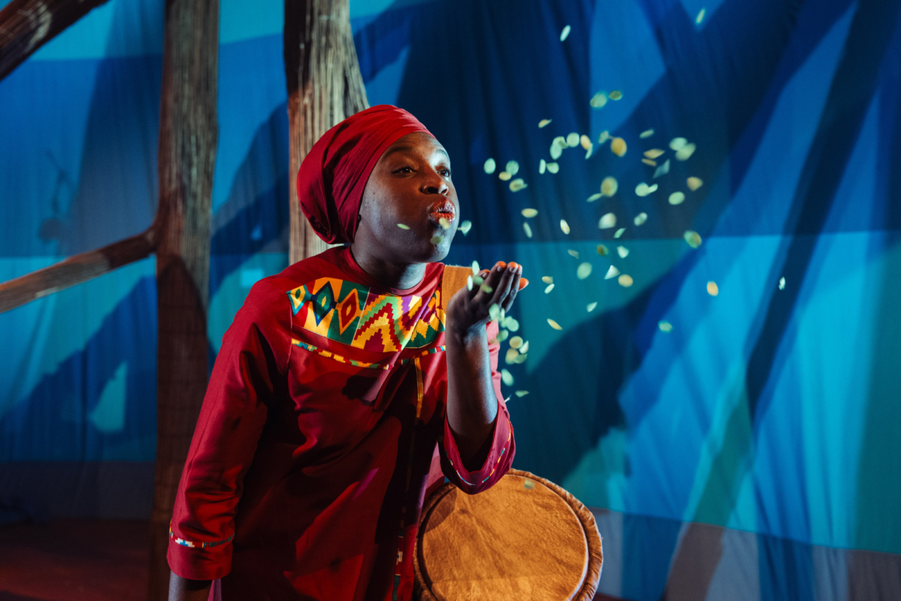 Anansi the Spider Unicorn prodction Helen Murray 140