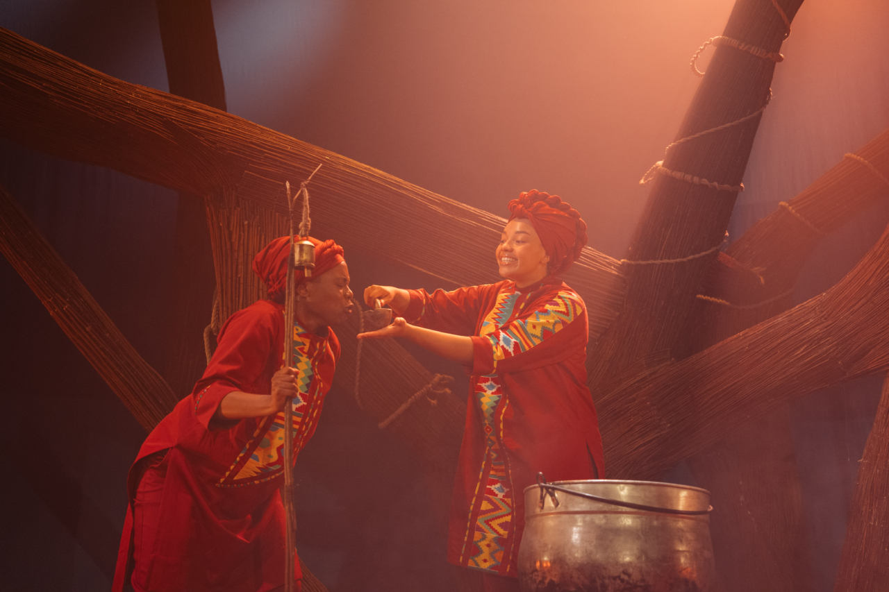 Anansi the Spider Unicorn prodction Helen Murray 49 1