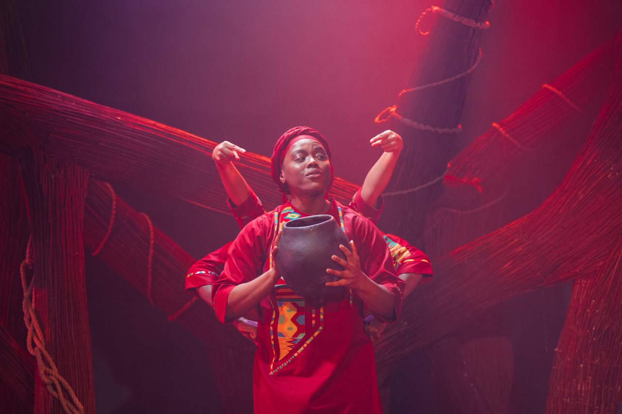 Anansi the Spider Unicorn prodction Helen Murray 7